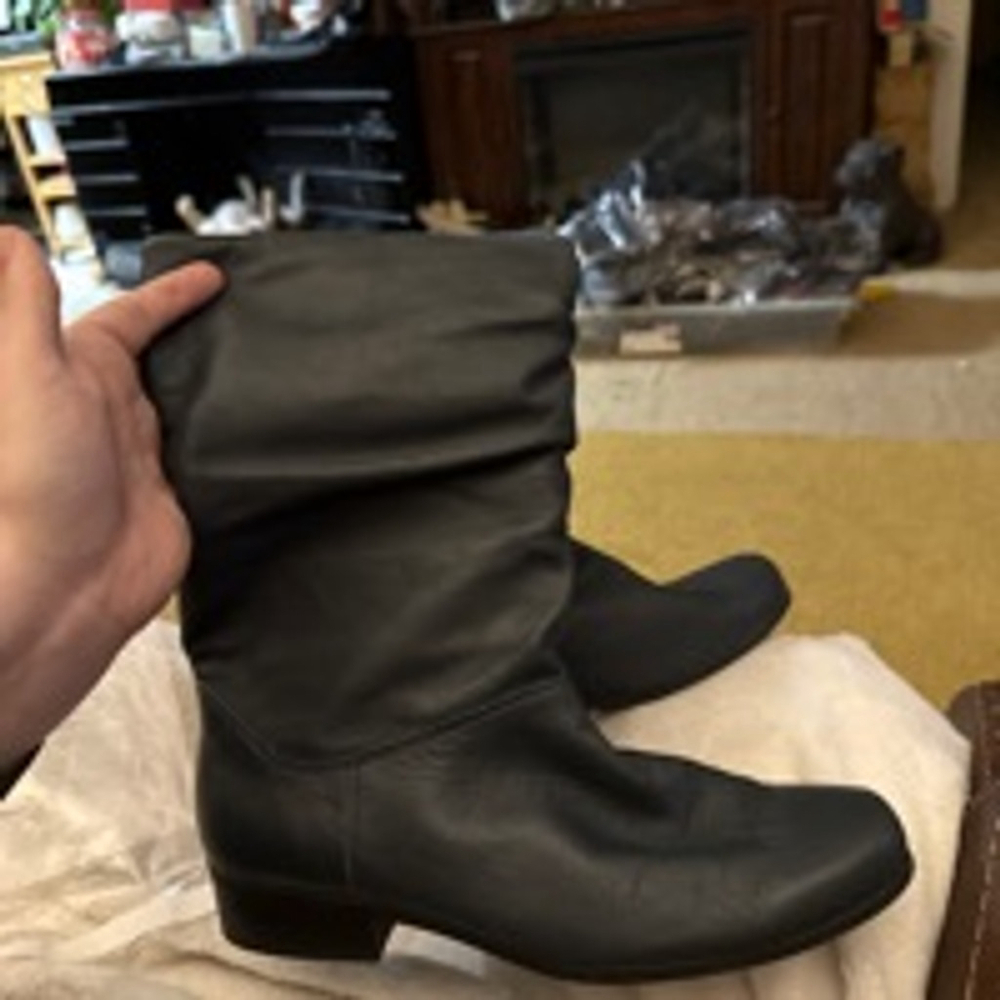 Women's Liz and Co Black Leather Boots Size 9W item 0013